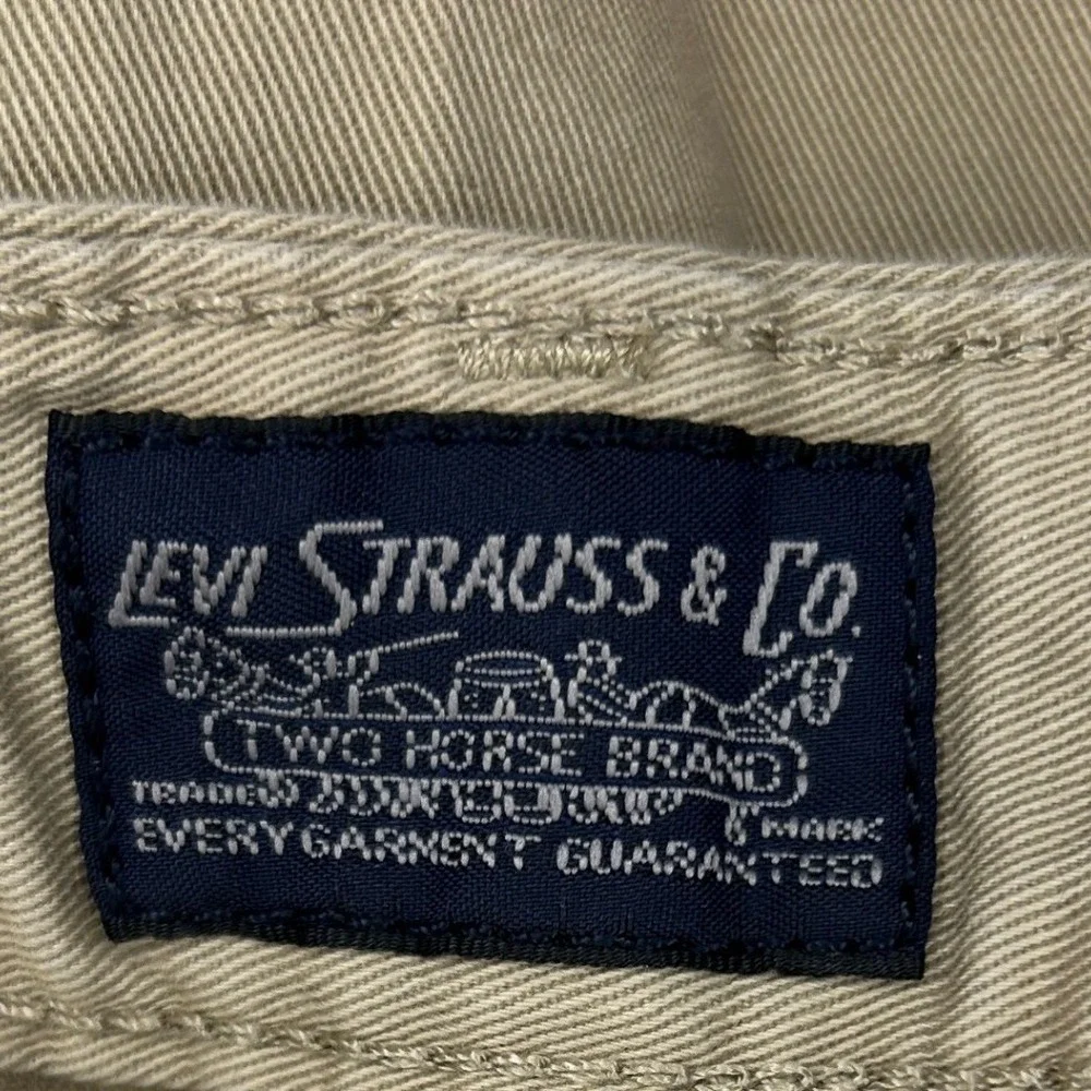 Levi's Cargo Shorts 31x9 Men's‎ Khaki Tan Cotton Twill Utility Pockets